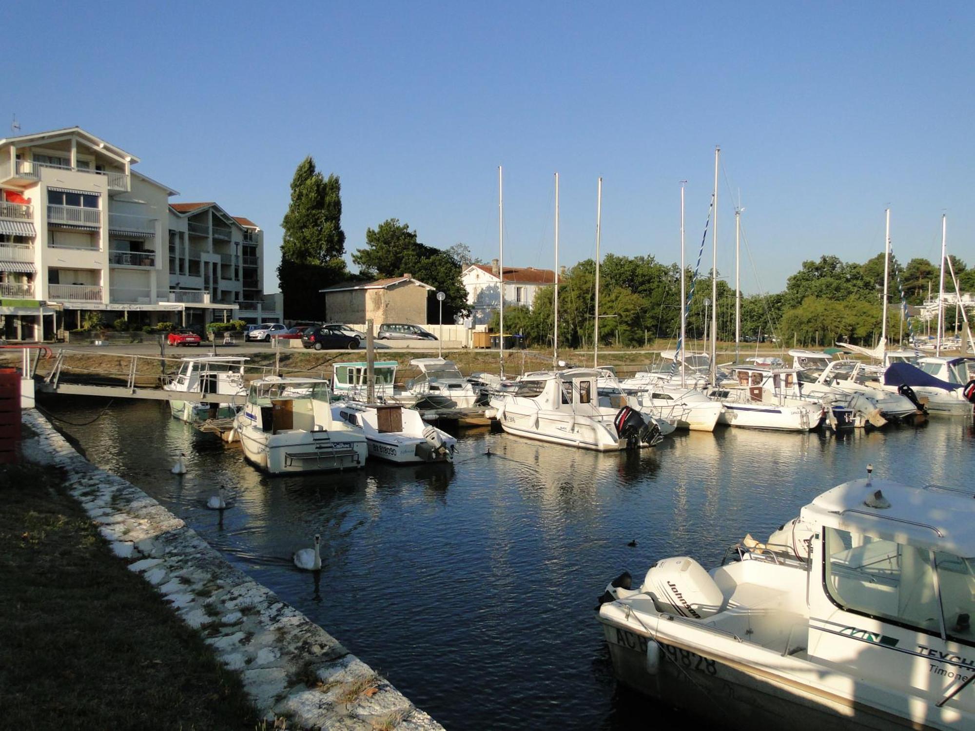兰顿Les Marinas De Cassy公寓 外观 照片